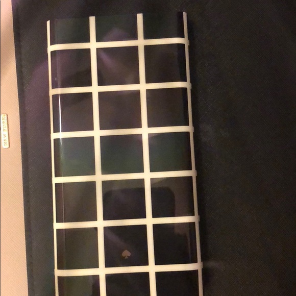 Kate spade off the grid charging crossbody - Picture 5 of 7